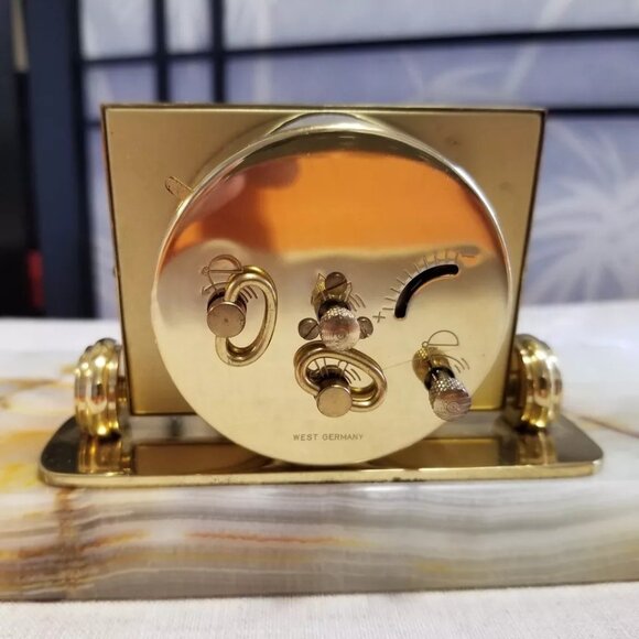 Vintage Brass Royal Elbro Desk Clock w/ Carrara Marble Base Italy - Works - Picture 2 of 6